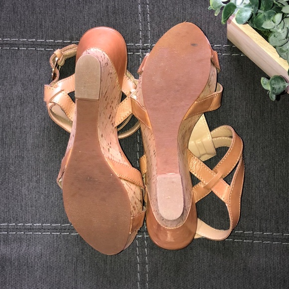 GUESS Nude Wedges - Picture 5 of 7